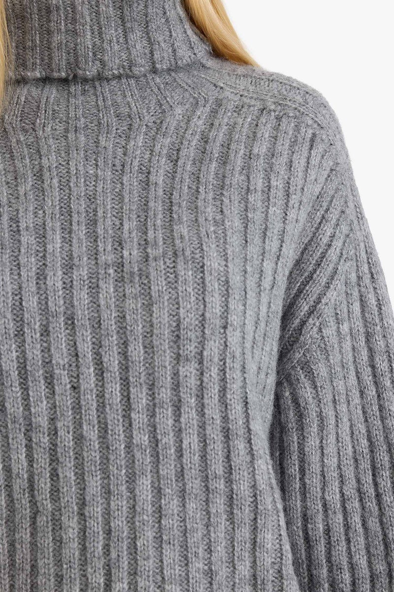 DeFacto Grey Woman Oversize Turtleneck Pullover Casual - Image 4
